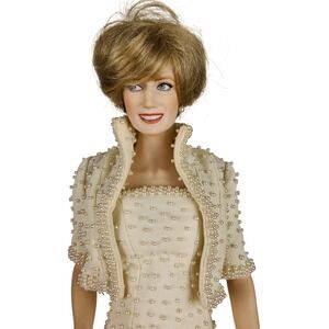 Franklin Mint Princess Diana Portrait Doll Female 17" Cream Pearl Elvis Dress